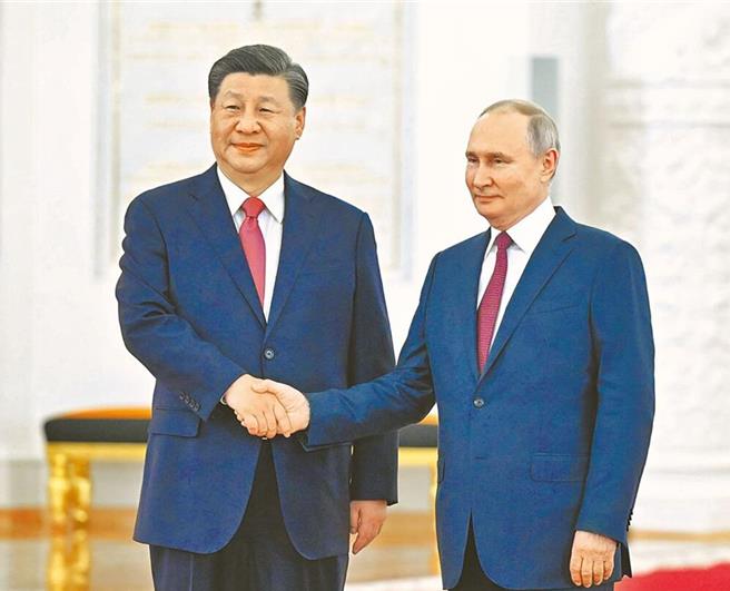 大陆国家主席习近平称中俄是山水相连的友好邻邦，更是百炼成钢的真心朋友。（新华社）