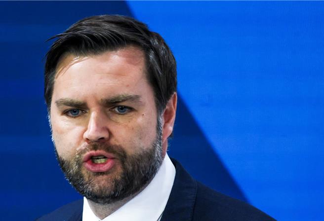 英媒指出，泽伦斯基与川普在白宫会谈不欢而散，这是范斯本月继慕尼黑安全会议上猛轰欧洲后第二次挑起事端。  （路透社）