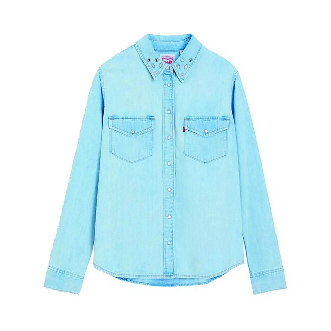 LEVI’S 衬衫，特价938元。（momo购物网提供）