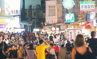 墾丁大街復活 「放眼望去都是頭」人潮塞爆畫面曝