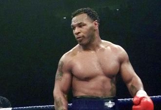 拳擊》泰森歷史最強一夜？把奧運金牌揍得不成人形