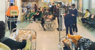 衛福部拍板跨科支援 護理師全怒了：內科醫怎不去外科