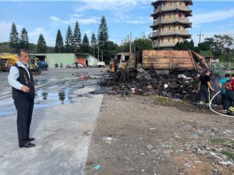 扫墓烧纸钱烧到垃圾场 新竹新埔镇公所3清运车烧毁