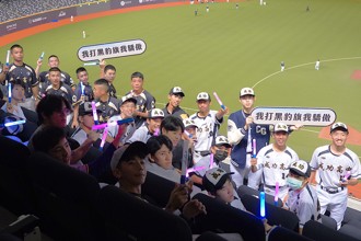 火腿交流賽》中國信託力挺棒球盛會 邀上千名基層教練、球員觀戰