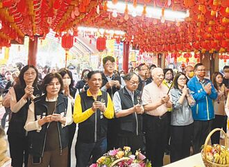 台中 土地公生 官員烘爐地送發財金