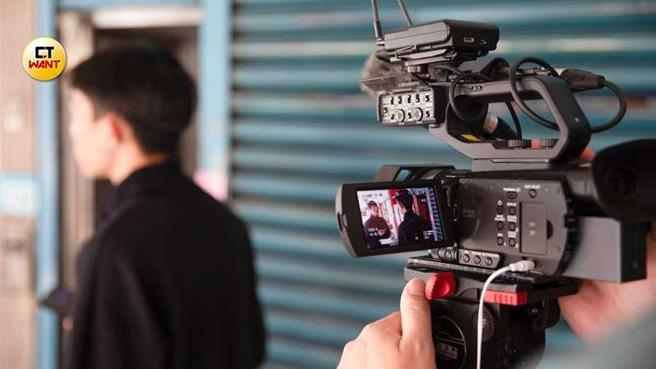 受害人接连出面痛诉自身遭遇，目前确定已有7位对其提告，同时也希望不要再有民眾受骗。（图／刘耿豪摄）