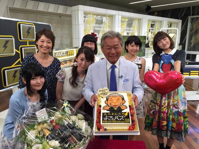 三野文太在高峰时期手握16个节目主持，1年光电视收入就达20亿日币。（图／X@ _mino_monta）