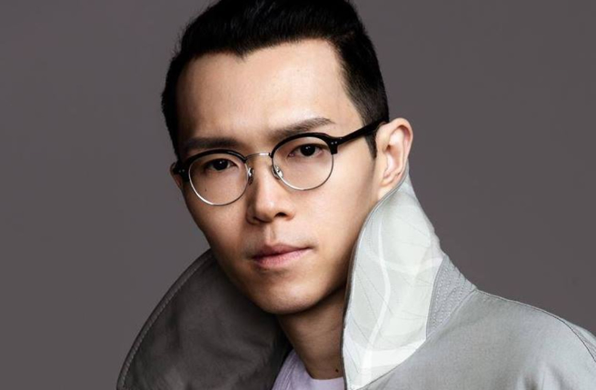 方大同离世后，许多传闻不断冒出，经纪人引用歌词给予回应「胡说八道」。（图／方大同FB）