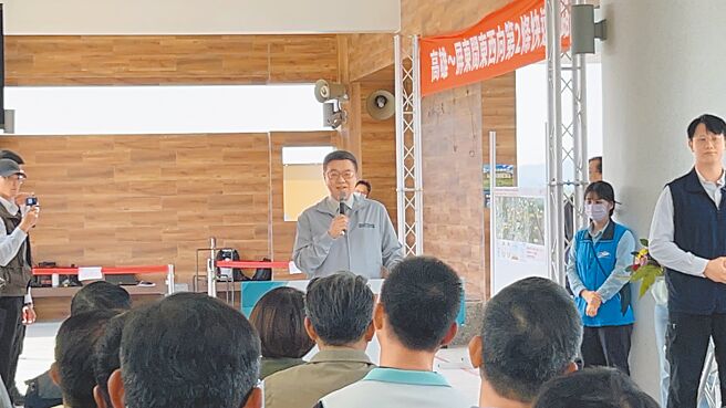 行政院長卓榮泰1日南下屏東視察「高屏2快」興建規畫進度。（謝佳潾攝）