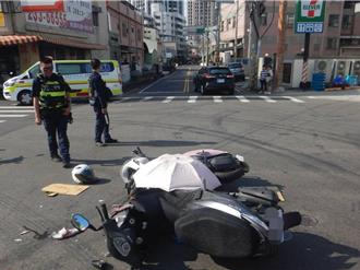 2輛機車路口發生碰撞 釀3人傷