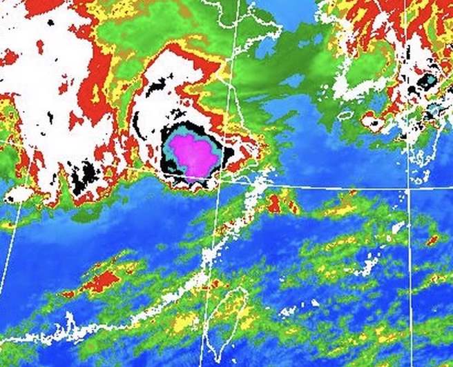 郑明典指出，华南已有强对流系统出现，代表天气极度不稳定。（中央气象署提供）
