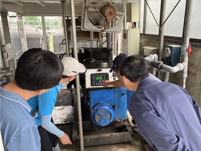 高雄市农业局辅导位于阿莲区志贤畜牧场，成为全国首家取得生质能发电再生能源凭证的民营养猪场，不仅节约电费，还能创造额外收入。（高雄市农业局提供／任义宇高雄传真）