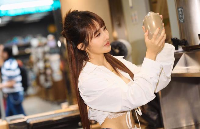 张若凡主演短剧表现受好评。（索尼音乐提供）