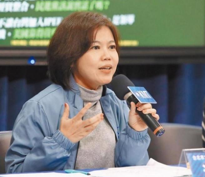 世新大学调整各系选修课程人数须达30人才开课，引起讨论，国民党议员游淑慧3日在脸书替学生发声，质问30人开课门槛的理由和算法是什么？更暗酸「大学上课得揪团上课」？「像旅行社，人数不足不开团？」（本报资料照片）