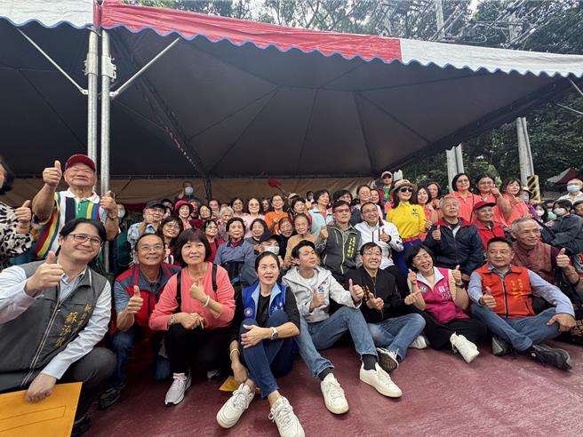 新北市莺歌区南莺市民活动中心今（3）日举行动土典礼，未来预计配合三莺捷运线在明年3月完工，可嘉惠1万多民里民。（柯毓庭摄）