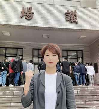 陳亭妃收恐嚇簡訊   擔憂母親安全急報案  