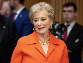 美教育部長才上任就要貫徹川普意志 火速執行自砍任務 