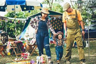 復古露營玩家張舜德 攜手家人打造「晴天露露」