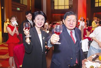 徐旭東：遠傳射三箭拚創高