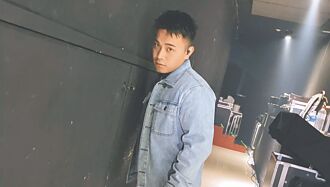 涉肇逃 歌手邱軍遭延押2個月