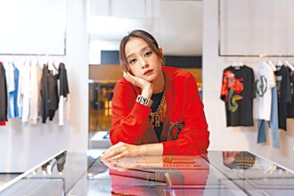 文雨非養褲一絕 丟冷凍庫除味