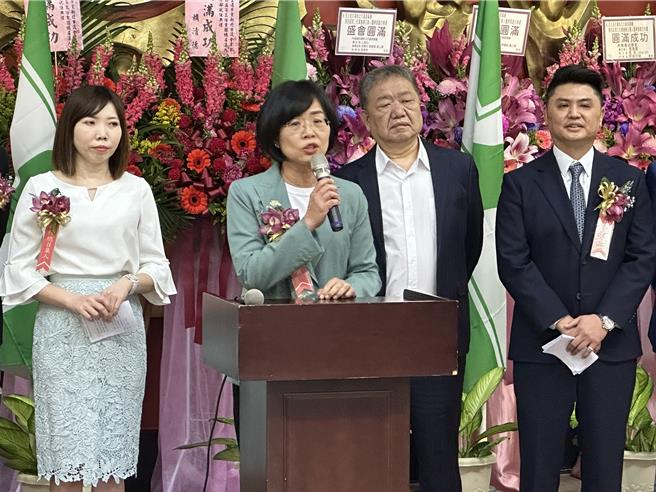 民進黨新北市黨部主委蘇巧慧4日出席新北市議會民進黨團幹部交接典禮，針對台積電對美投資，蘇巧慧說樂見這樣的方向。（高鈞麟攝提供）