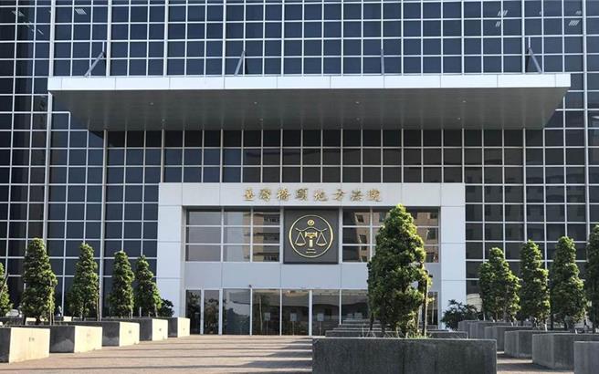 高雄市一处社区大楼，其中1户所住的夫妻为社区问题人物，社区管委会透过区权会投票通过，并向法院声请强制迁离，但遭桥头地院法官驳回管委会声请。（本报资料照片）