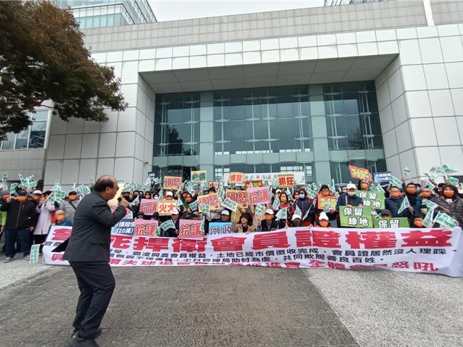 兴农公司上月才赴中科抗议，当时中科表示，「乐观期待」第1季如期交地给台积电。（本报资料照片）