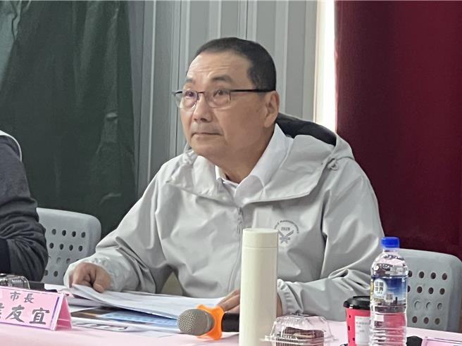 侯友宜今到汐止區公所主持行動治理座談會。（王揚傑攝）