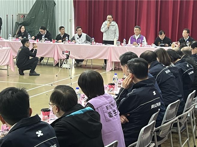 侯友宜今到汐止區公所主持行動治理座談會。（王揚傑攝）
