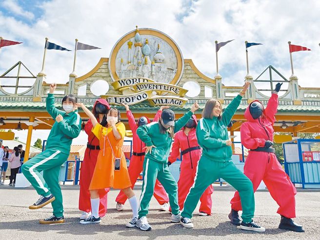 被强制扣款也拒绝霸凌主管回任，六福村力挺受害同仁。图为六福村「数字鱿乐园」优惠专案。（六福村主题游乐园提供）