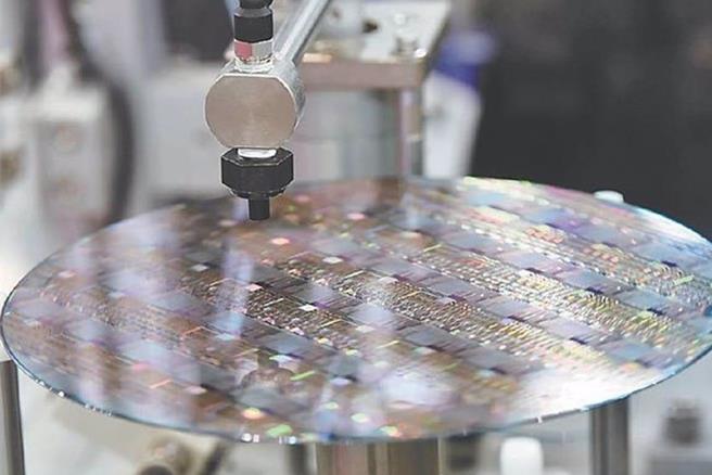 台积电扩大美投资，台经院产总资料库总监刘佩真警示，台湾先进制程重要地位将会下滑。(资料照／洪凯音台北传真)