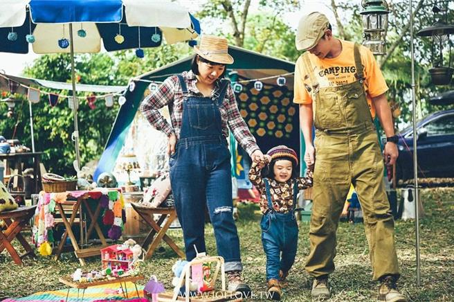 喜歡露營也喜歡露營車的資深露營玩家張舜德，以小女兒為名打造「晴天露露」品牌，並紀錄露營時光。（張舜德提供／吳娮翎台北傳真）