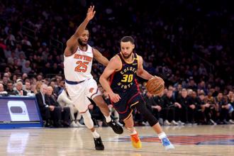 NBA》第四節當機4分鐘 尼克主場遭勇士逆轉3連勝止步