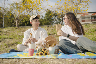 旧电池换野餐篮、野餐垫！「潮风铃-野餐音乐市集」 市府邀请3／8、9 周末来赏花