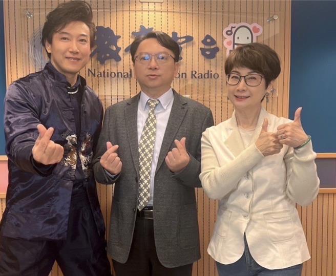 陳鴻（左）與葉樹姍（右）再續前緣。（陳鴻提供）