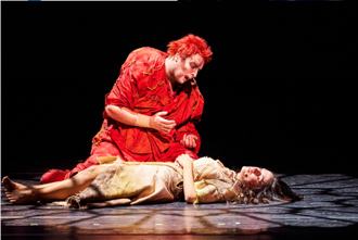 法文音樂劇《鐘樓怪人》25週年世界巡迴 巴黎聖母院上演禁忌之戀