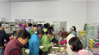 不以赚钱为目的 60岁首次拥有自己的店 张美雪盼成农友休息处