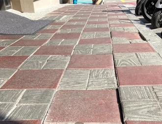 清大夜市人行道地磚凹陷 竹市府將爭取經費換新