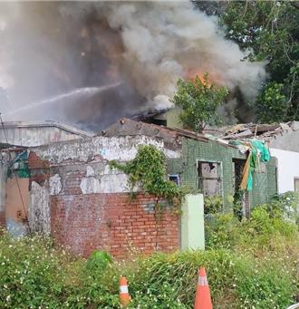 詭異！大寮眷村拆遷戶身亡 地政局今辦法會「不慎起火」