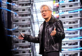 黃仁勳把「最愛」搬進GTC大會 網驚：連水果阿嬤都要外移！