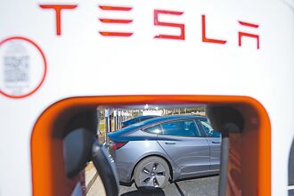 特斯拉2月在陸銷量 腰斬