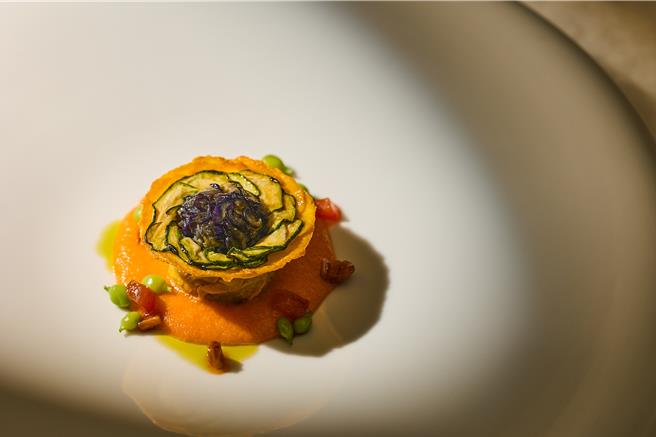 春季「古意」套餐，茄鲞｜番茄。（aMaze心宴提供）