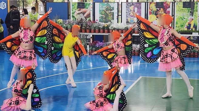 埔里镇在地薪传舞蹈团团员带来蝴蝶仙子舞蹈表演，为「埔里育树季」揭幕。（杨静茹摄）