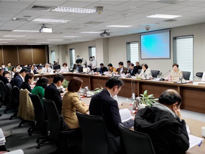 财政部邀集地方政府与学者讨论财划法(图／财政部提供)