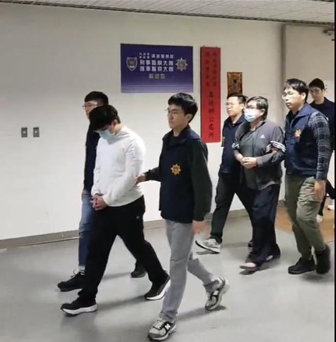 铁路警察局刑警大队破获跨国盗刷购买高铁票折售诈骗集团。（民眾提供／宝智华台中传真）