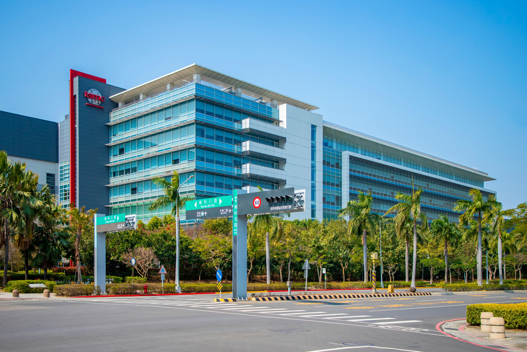 隨著南部科學園區的快速發展，台南房市受益於科技產業的崛起，房價漲幅引發熱議，成為網友關注的焦點。(圖:shutterstock/達志)
