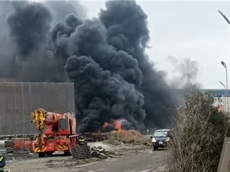 台中電廠排水工程火警 台電：切割鋼筋火花引燃