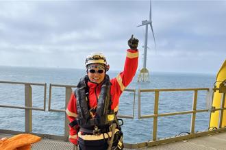 沃旭女員工從事風機運維 成離岸風電「女力」代表