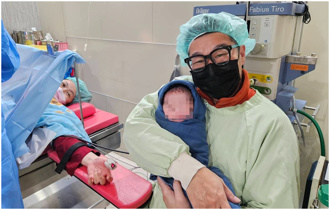 53歲馬力歐宣布兒子出生！妻3度人工受孕成功